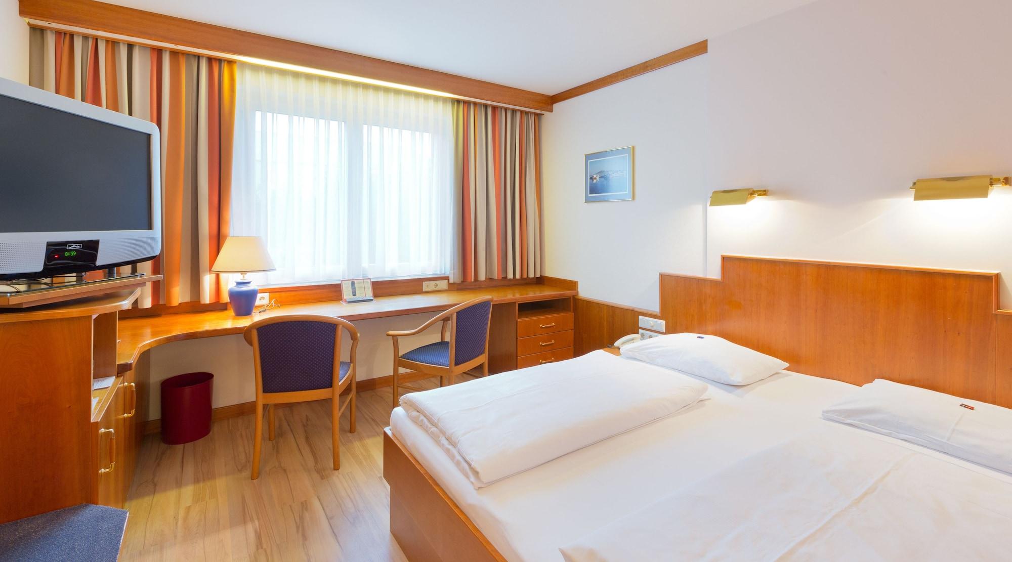 Vienna Sporthotel Bagian luar foto