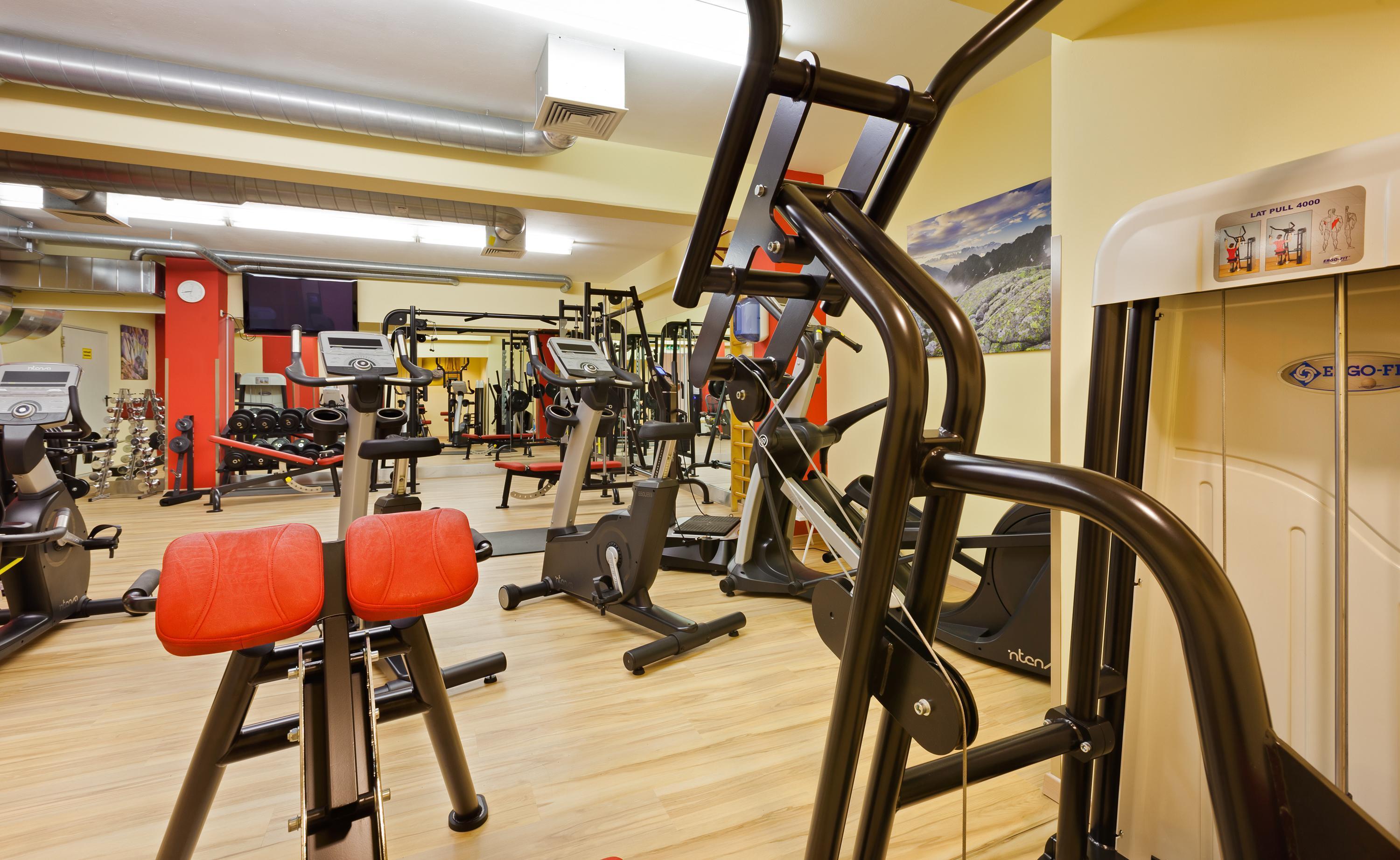 Vienna Sporthotel Bagian luar foto