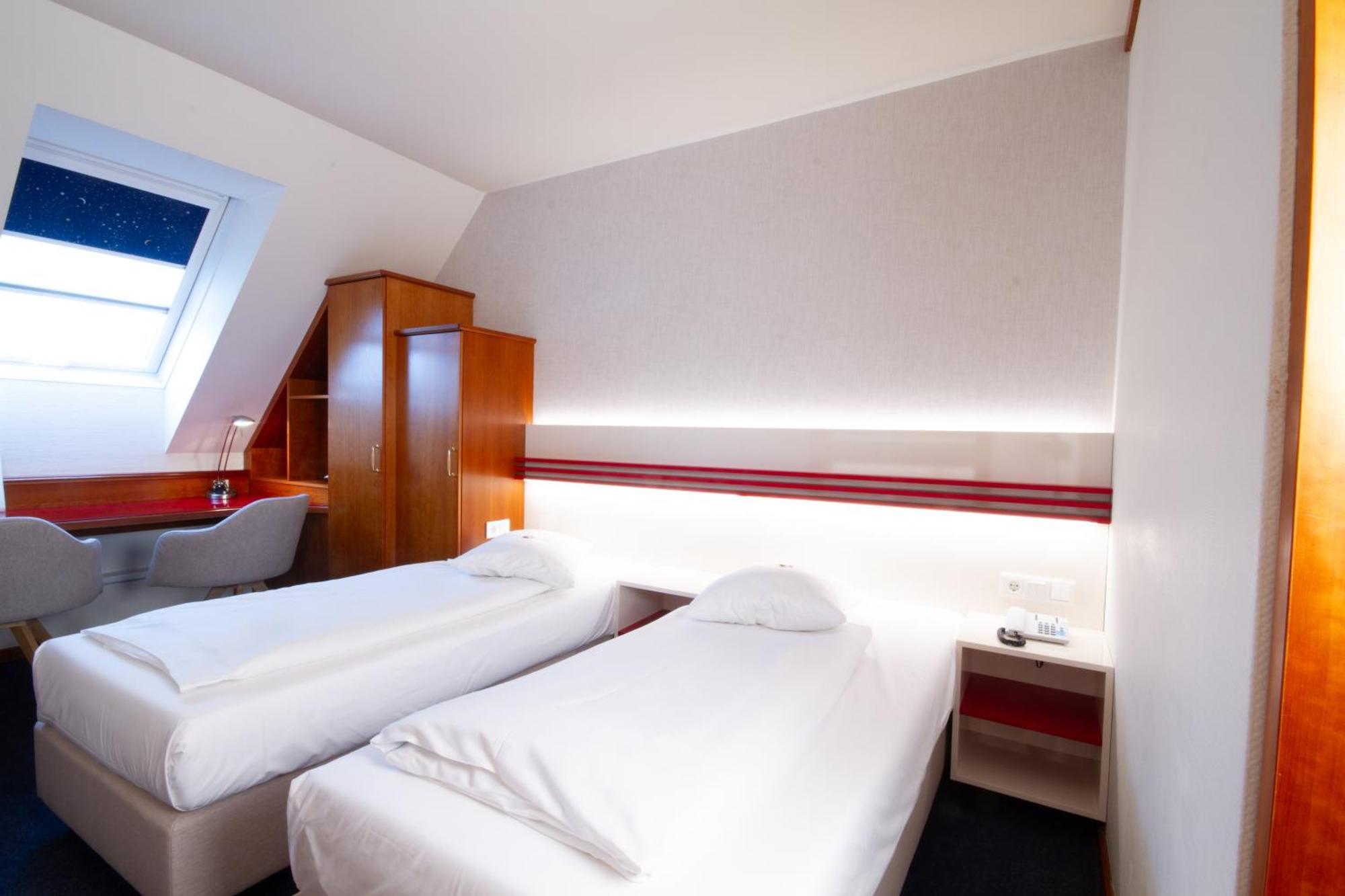 Vienna Sporthotel Bagian luar foto