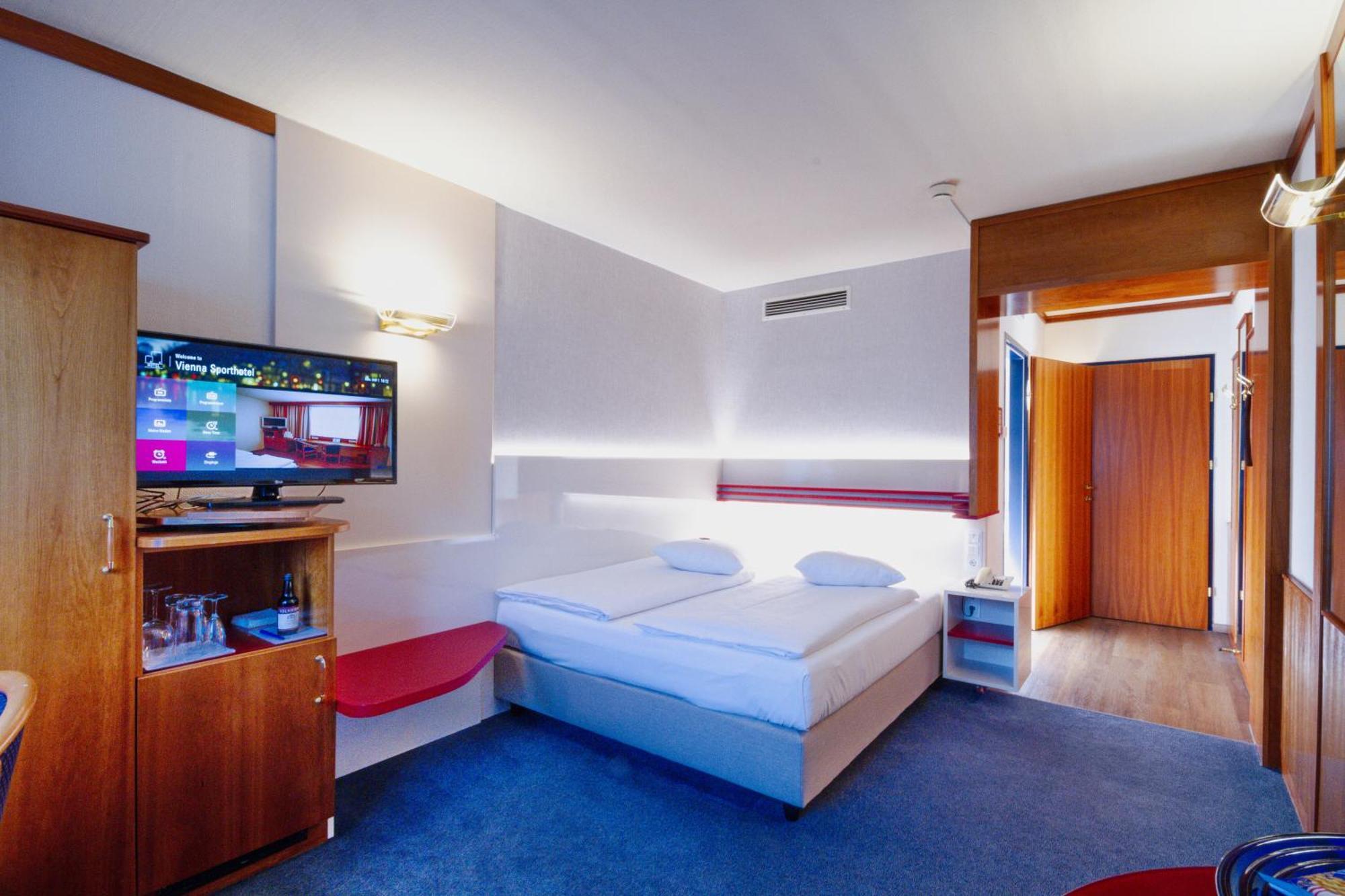 Vienna Sporthotel Bagian luar foto