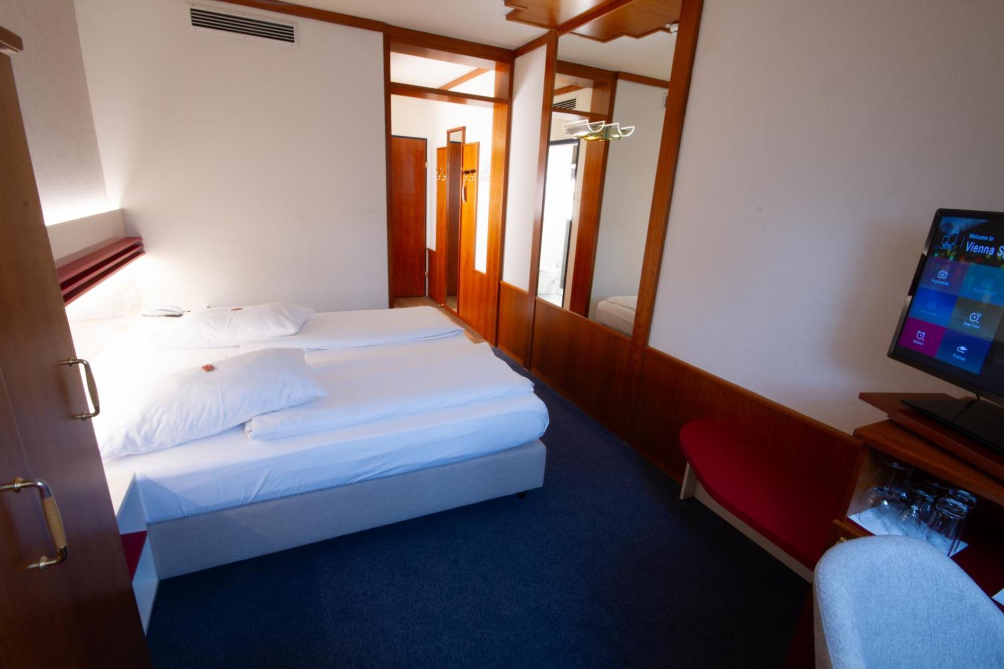 Vienna Sporthotel Bagian luar foto