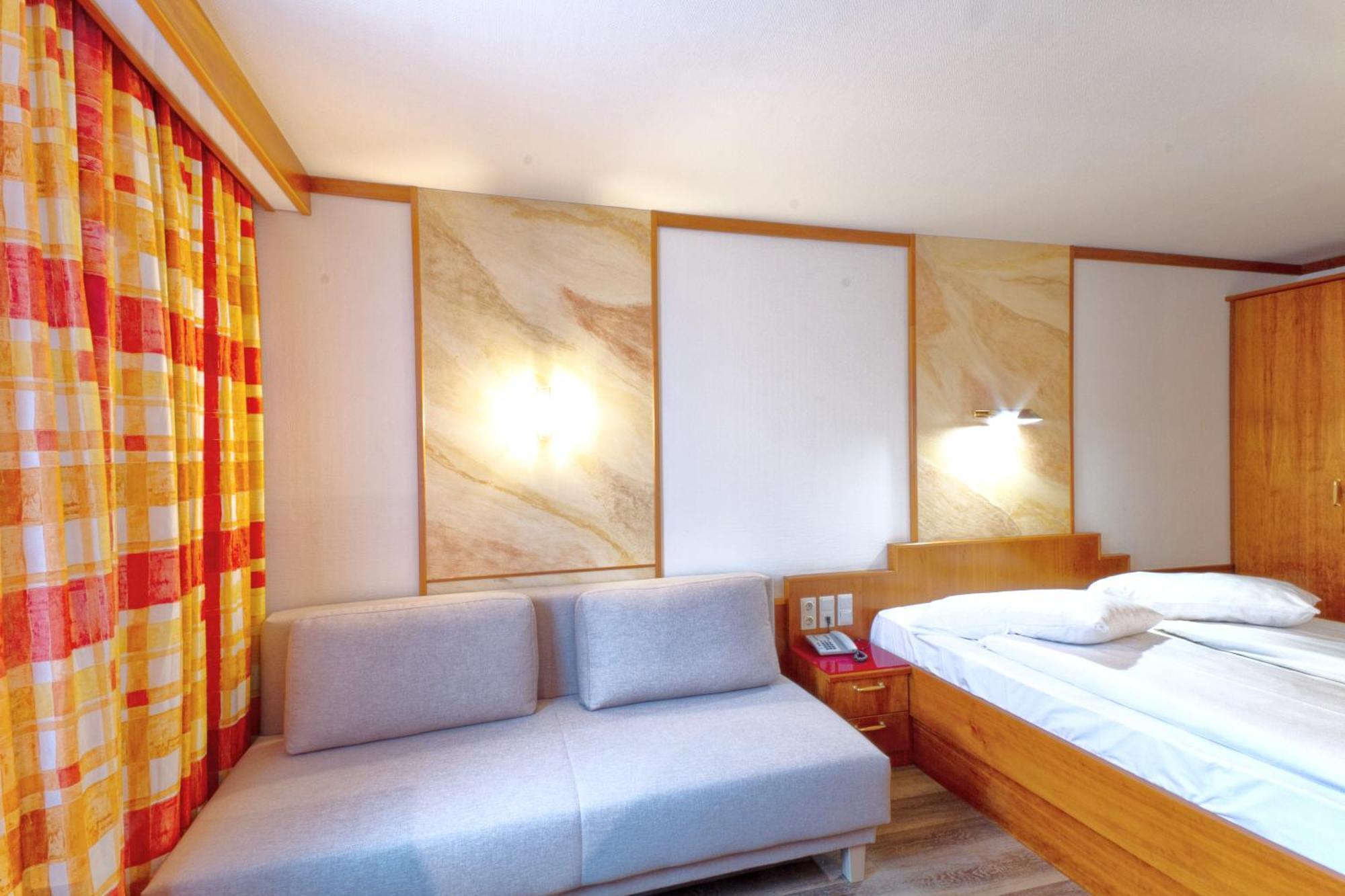 Vienna Sporthotel Bagian luar foto