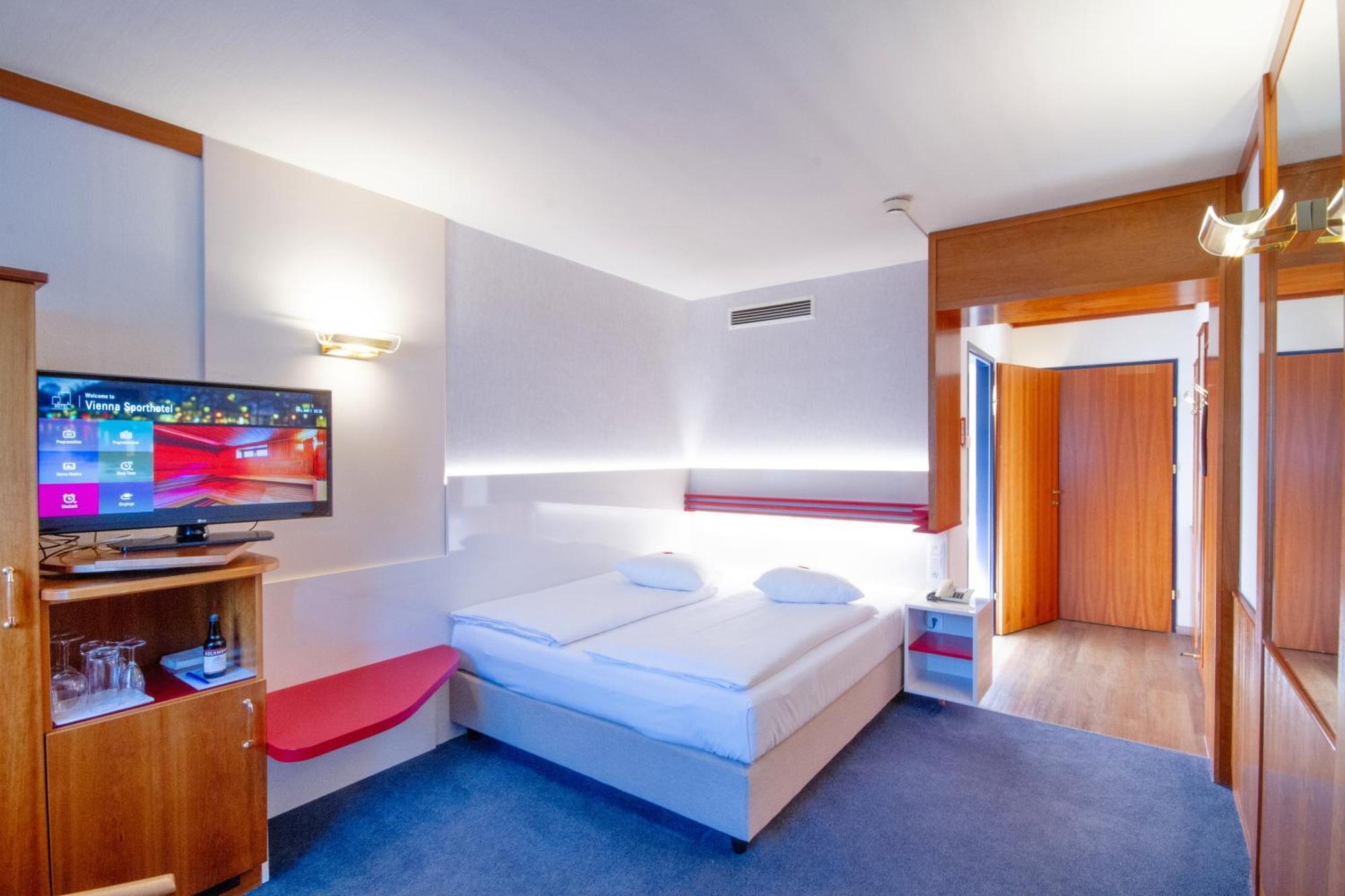 Vienna Sporthotel Bagian luar foto