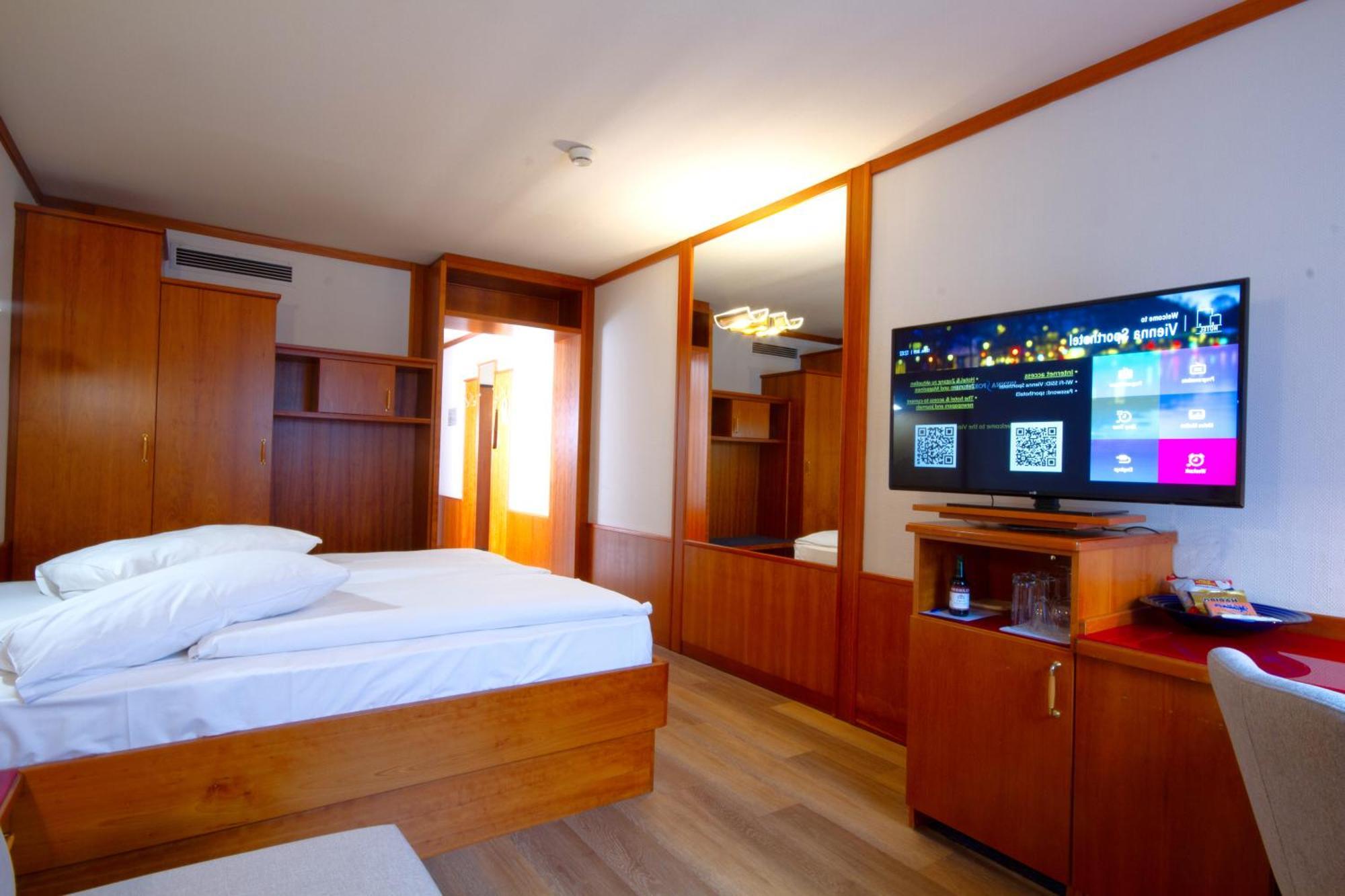 Vienna Sporthotel Bagian luar foto
