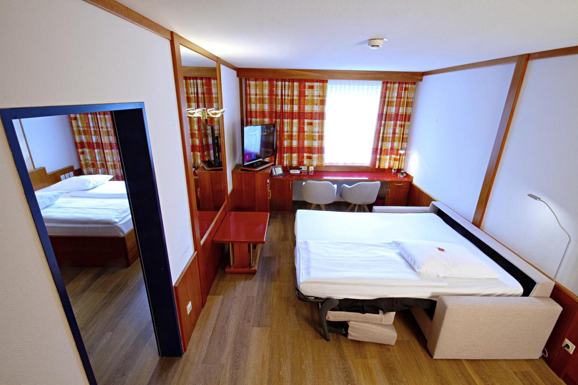 Vienna Sporthotel Bagian luar foto