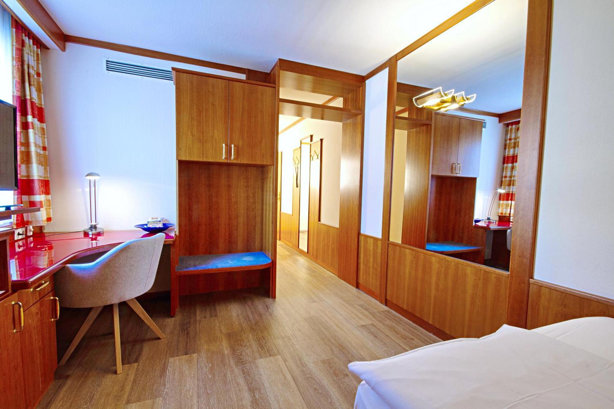 Vienna Sporthotel Bagian luar foto